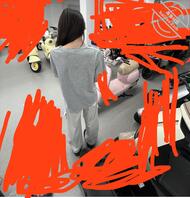 普通，和女儿颖盈去买电动车，月经还没来怕怀孕2