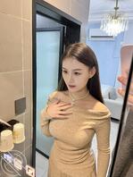 兼职车模的学生妹子  私生活自拍0