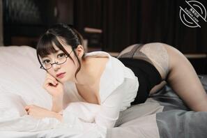 女老师的骚逼样子0