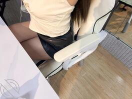 【偷拍+聊天记录】网红直播间裙底 女主播现场直播裙底曝光2