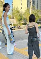 地铁站门口（2）2