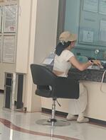 银行办业务的时候遇见的极品白袜