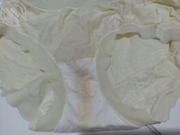 隔壁小姐姐的小内内，不知道她是不是有点骚呢