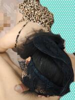 自认为我家骚妻的口活不错，差点给我口射了，舔的津津有味1