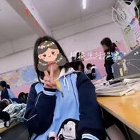 补发一条初恋前女友被着老公偷偷自慰给我看的视频，特别敏感，把自己摸高潮了0