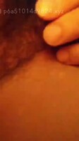 补发一条初恋前女友被着老公偷偷自慰给我看的视频，特别敏感，把自己摸高潮了