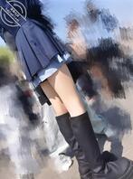 校园跟拍长靴光腿神器骚货女大