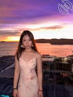 意淫骚逼女同学，光脚和白袜 