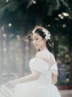 看着我姐的翘臀你们也想后入抽插吗