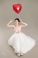 ?#孕妇 #母乳 #奶妈 #新娘vip

新娘子婚纱半裸写真2