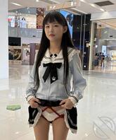 打游戏认识的医专学生妹妹商场户外漏出内裤白虎逼2