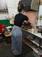 家庭聚餐跟弟媳搞地下工作，真刺激！！！0