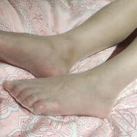 （真实）表姐的肉丝大长腿，值得好好把玩一番0