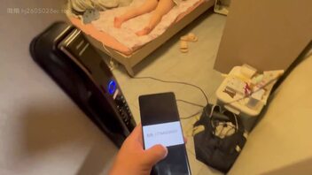 乱伦日常和妹妹鸳鸯浴互相搓从浴室干到床上
