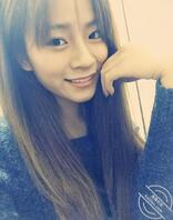 爸爸们，想知道我和闺蜜哪个更受欢迎？大家喜欢哪个？0