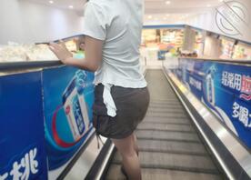 58、嫂子日常生活中家庭主妇的一面0