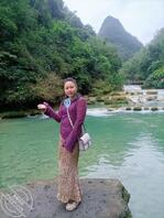 我和嫂子去游玩