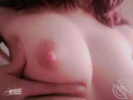 亲妹子，大家猜猜看多大。1