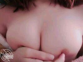 亲妹子，大家猜猜看多大。2