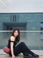 同样算半体制内，社区工作者，已婚人妻少妇，骚的一批。2