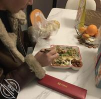 考古窝边操 13 强上姐姐后 再次跟姐姐道歉