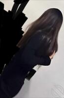 嫂子来我家住一晚，拍几张生活照，身材是真不错啊，细高挑