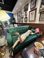 我同学老是发这些视频给我 他是什么想法1