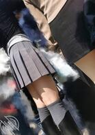 校园跟拍长靴女大学生