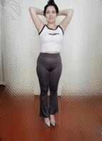 原创，朋友的公务员美妈48岁，朋友知道我插他妈了，我用棒棒糖插给他看爽1