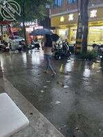 骚不骚不知道，身材是真好0