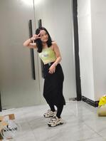 帮忙p掉衣服，越真实越好。500金币悬赏。2