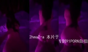 拽着头发艹西安母狗