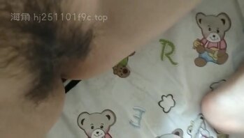 贱母狗骚妻说我一根鸡巴满足不了她了，想找根大鸡巴操烂她的骚逼。