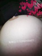 逛了几年的海角，忍不住偷拍几张老婆的奶子给大家看看，！不知道有人喜欢吗？1