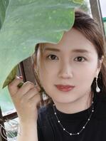 谁会用AI给我老婆做被儿子和一起同学操的视频或图片