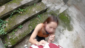 约刚认识的人妻去烂尾楼打野