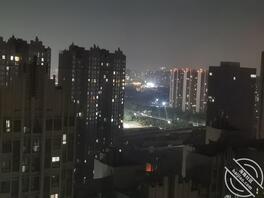 【骚姐姐原创】自拍，爬上兄弟的身子1