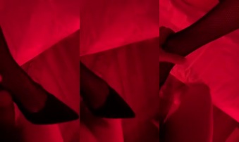 深圳少妇前戏美足玩弄浅赏