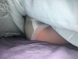 老婆带着继女和我一张床0