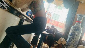 卖衣服的小姐姐