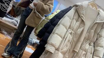 卖衣服的小姐姐1