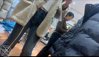 卖衣服的小姐姐2