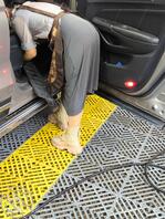 扎旗洗车工小少妇0