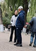 公园老头乐（这老逼以前没见过，昨天拍到的喝酒去了没发）0