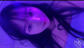 [原创]我的姐姐为了帮我这个弟弟攒买房钱，竟然给土豪拍定制视频，而我还…0