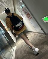 偷拍公司老板女儿大长腿0