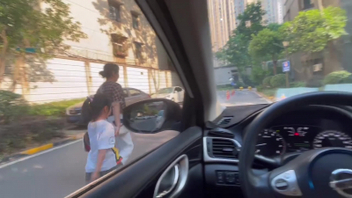 小区车里母狗口活