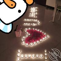 决定向妈妈表白，家里布置了一下，给她一个惊喜