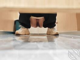 原创厕拍 红衣少妇1