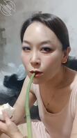 骚母狗随拍，秀出你们的母狗0